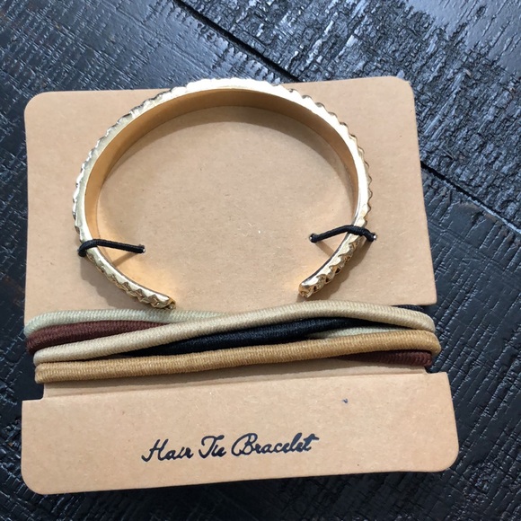 NWT!  Francesca’s Gold Tone Bracelet Hair Tie Set - Picture 2 of 8